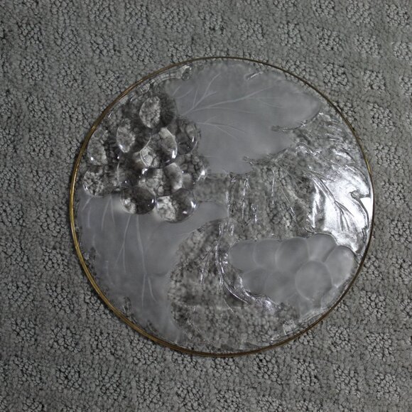 Set of 6 KIG Indonesia Vintage Clear Glass Gold Rimmed Round 7.25" Salad Plates - Picture 4 of 5